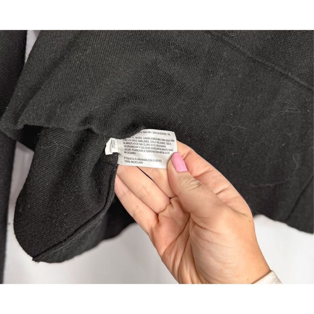 Universal Thread Sweatshirt - Picture 9 of 12